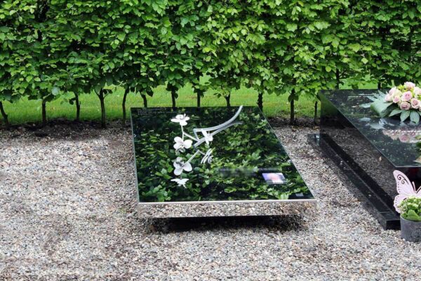 grafkunst glazen grafsteen met orchidee