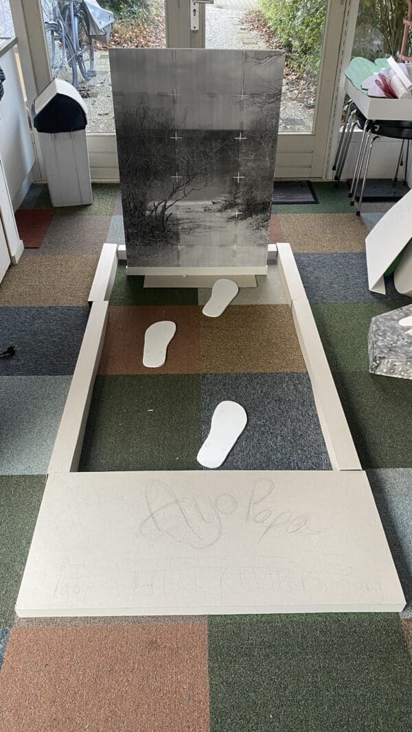 prototype van grafsteen van glas met foto
