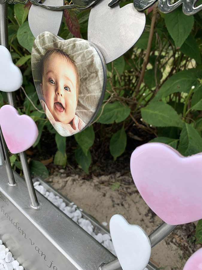 lieve babyfoto op babygraf