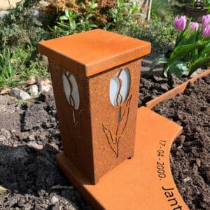 grafaccessoire-cortenstalen-graflamp-met-tulpje