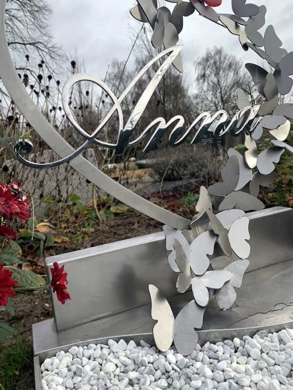 grafmonument spoor van licht