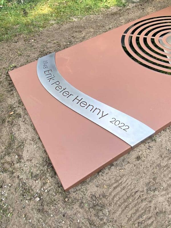 grafzerk cortenstaal met rvs lint