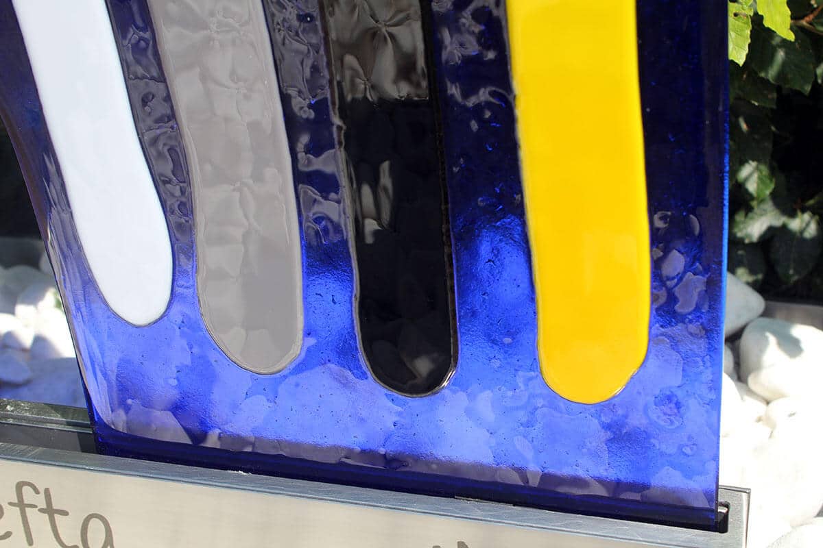 Detail babygraf kindergraf regenboog