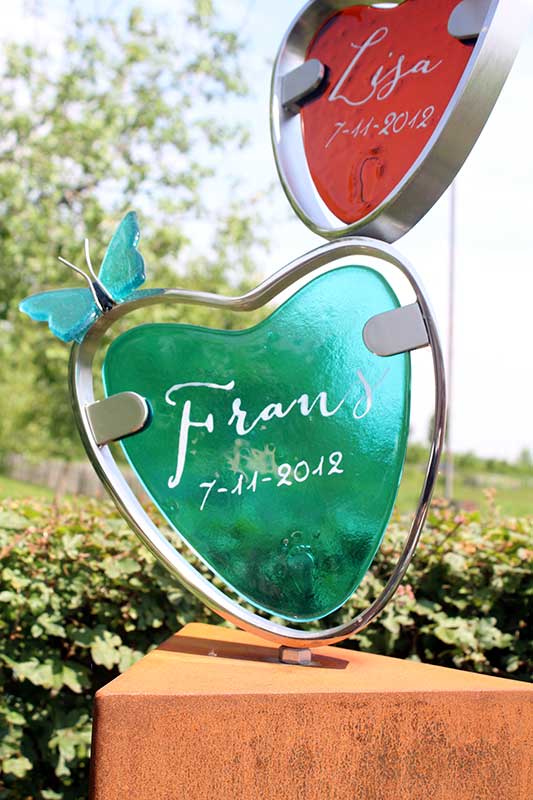 babygraf glaz met hartjes en vlinder