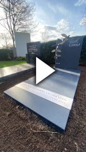 Video van grafmonument met RVS vogels op begraafplaats in Putten