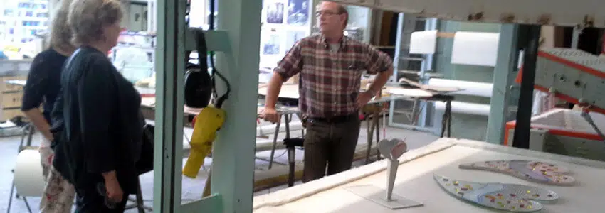 glazen grafsteen werk in uitvoering